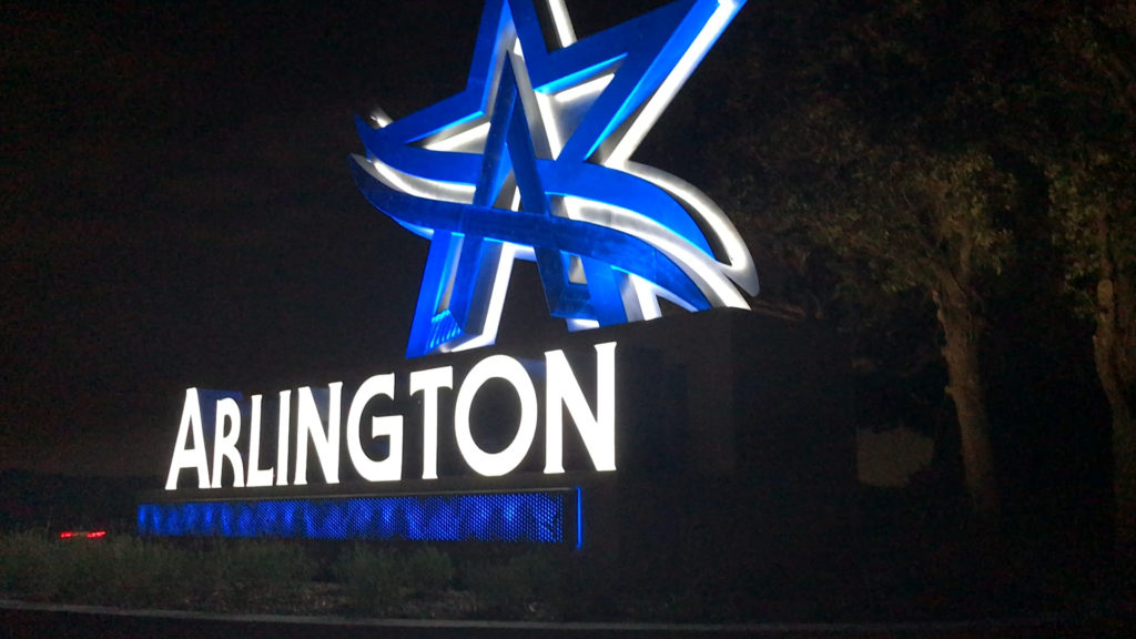 Arlington Gateway Monument - Night